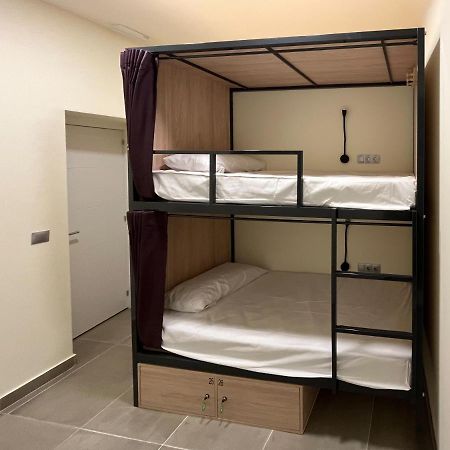 Multi Hostel Calvario マドリード エクステリア 写真